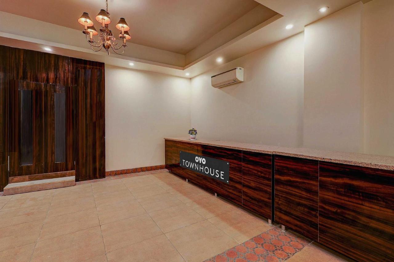 Townhouse Golden King Hotell New Delhi Exteriör bild
