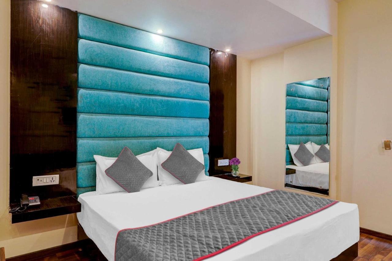 Townhouse Golden King Hotell New Delhi Exteriör bild