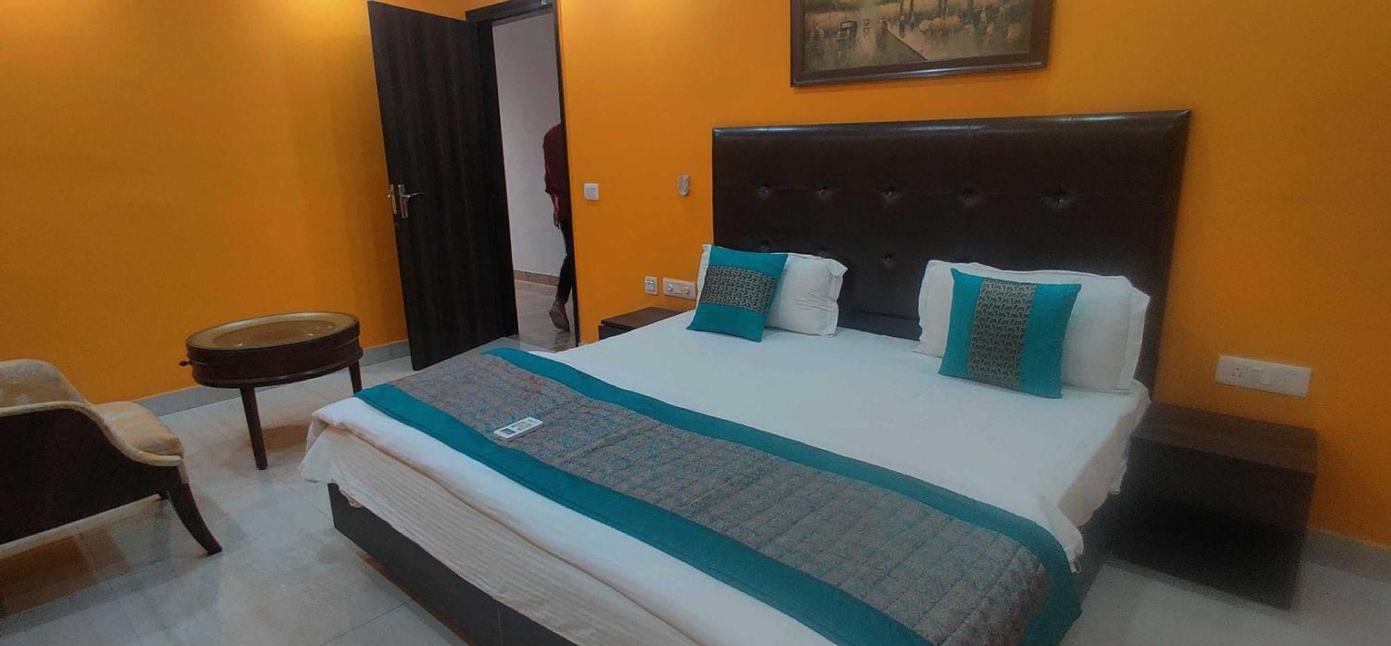 Townhouse Golden King Hotell New Delhi Exteriör bild